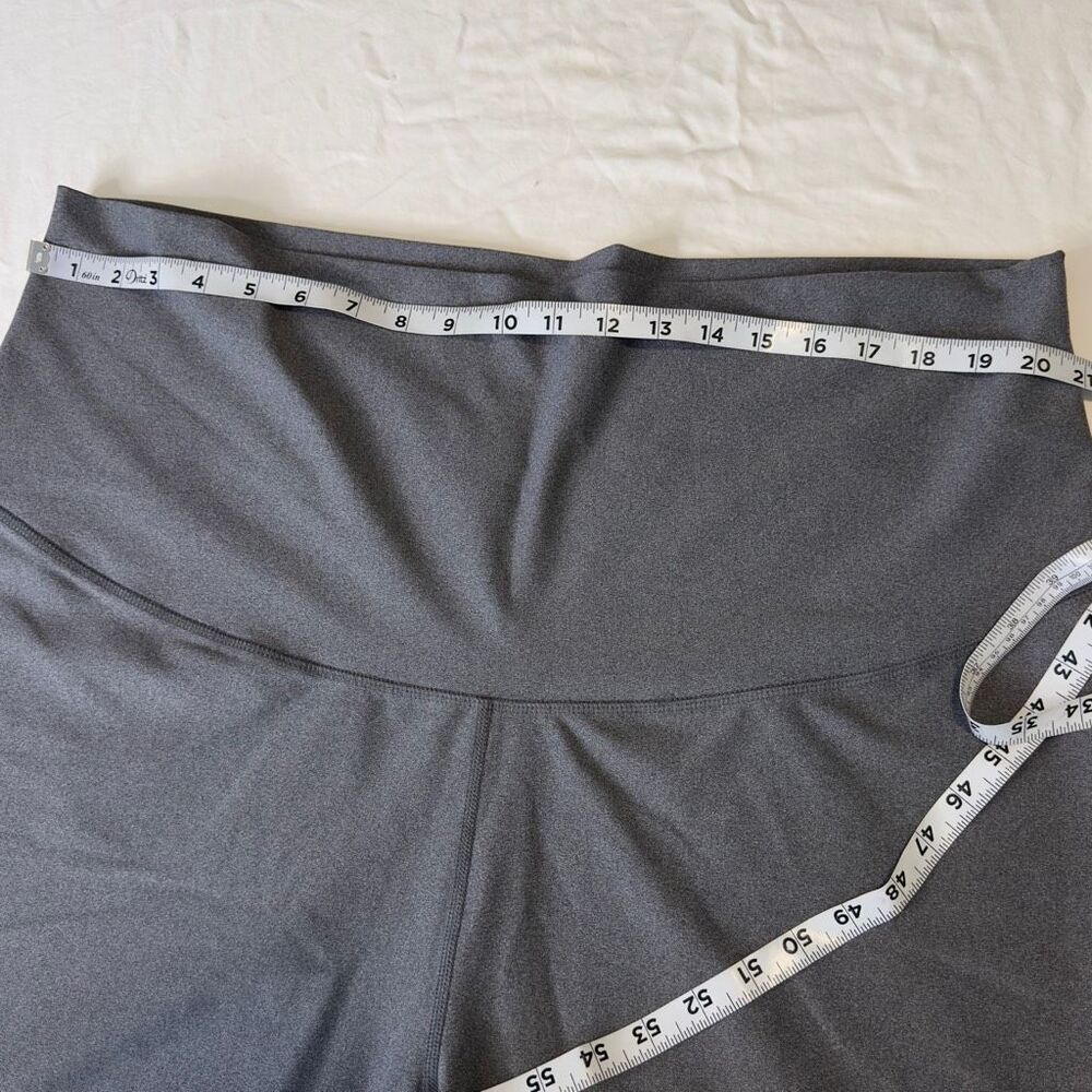 Old Navy Extra High Rise Bike Shorts Womens XXL Gray Outdoor Activewear - Picture 4 of 7